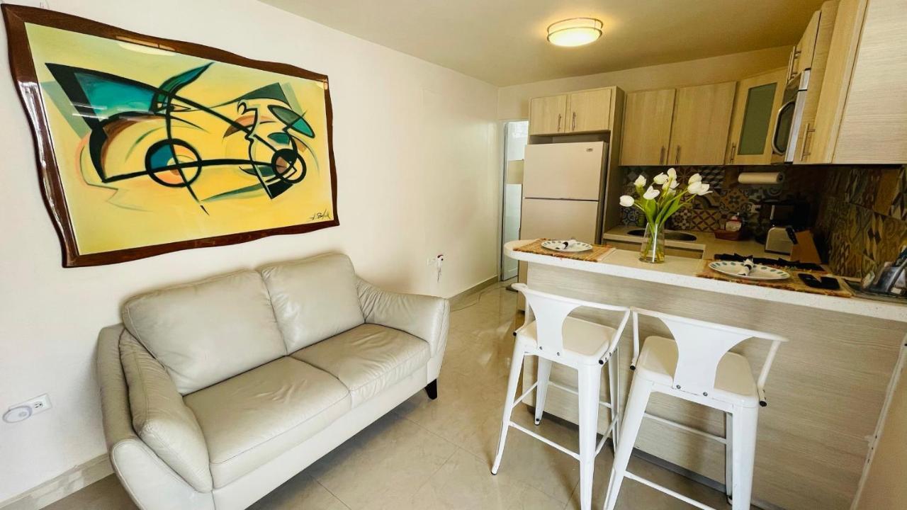 Compact Haven With Private Entrance And Free Parking And Laundry Lägenhet Ponce Exteriör bild